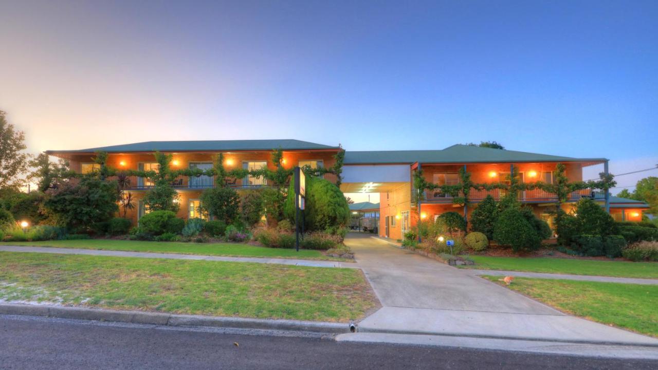The Vines Motel & Cottages Stanthorpe Dış mekan fotoğraf